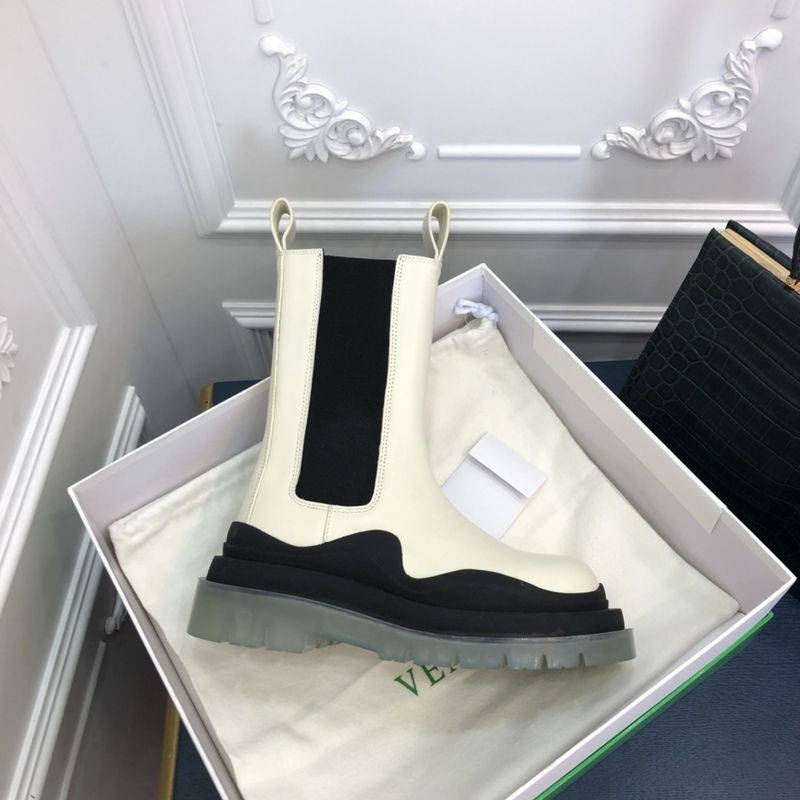 b0tte*a Ven*ta tire leather ankle boots