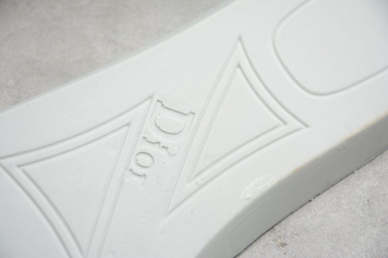 DIOR B23 SNEAKER