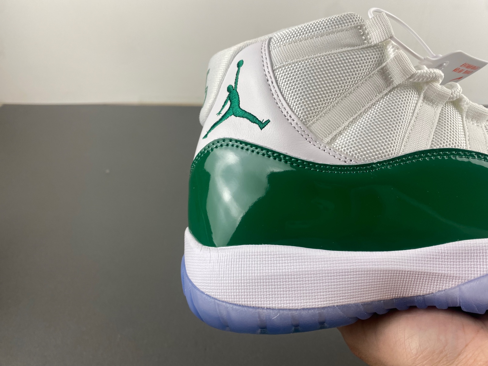 Air Jordan 11  CT8012-113