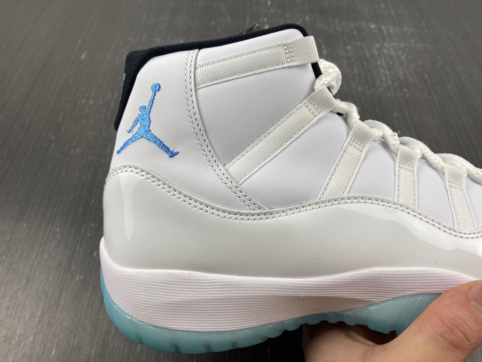 Air Jordan 11 Retro Legend Blue 378037-117