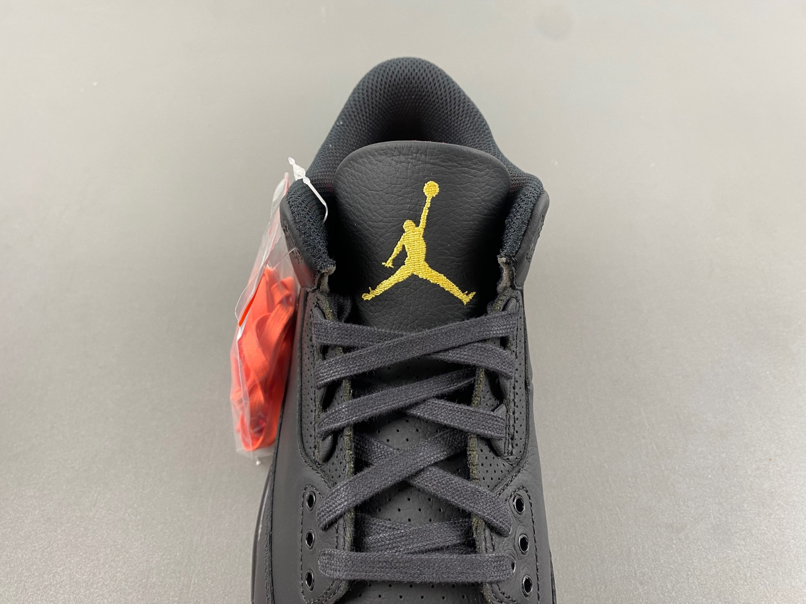 J Balvin x Air Jordan 3 "Rio"  FN0344-001
