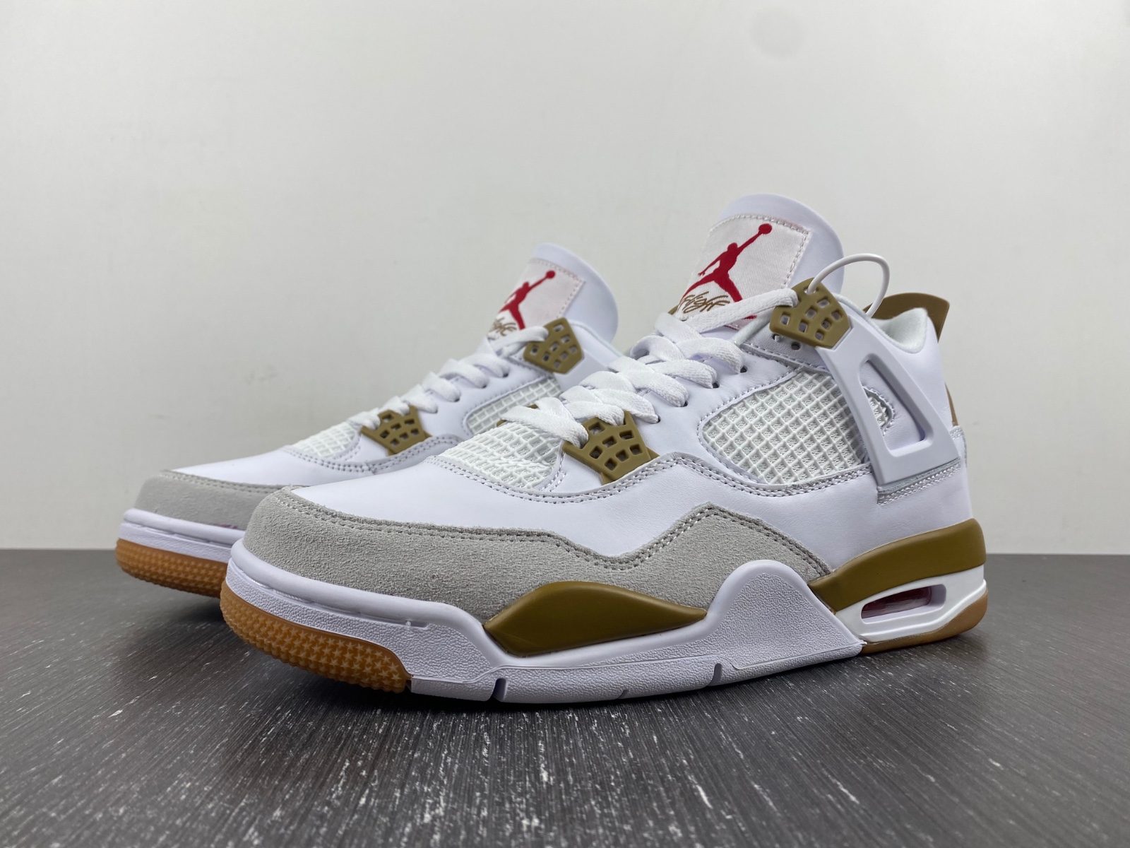 Nike SB x Air Jordan 4 customize