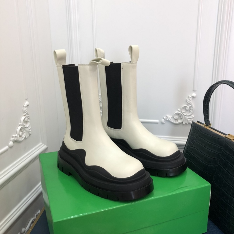 b0tte*a Ven*ta tire leather ankle boots