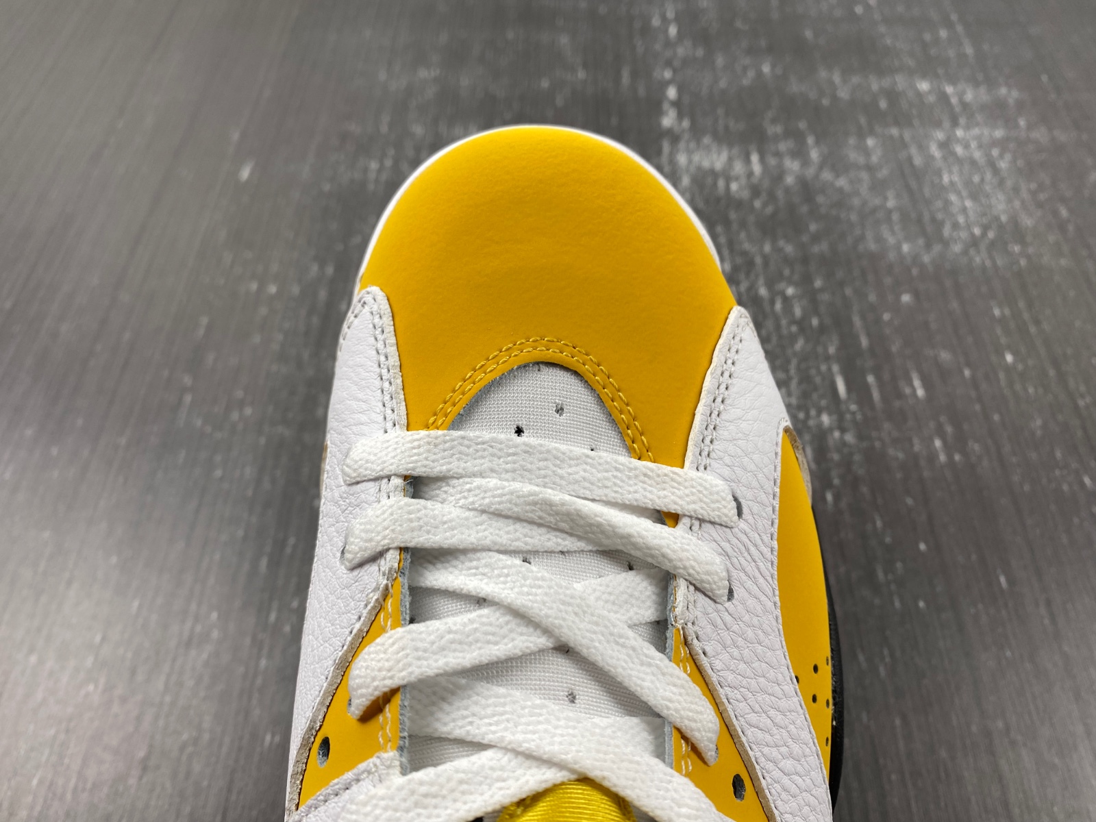Air Jordan 6 "Yellow Ochre" CT8529-170