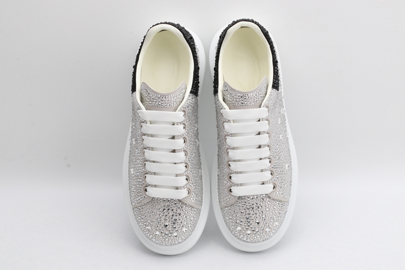MCQUEEN OVERSIZED SNEAKER