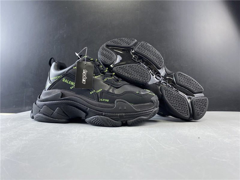 Balenciaga TRIPLE S TRAINER
