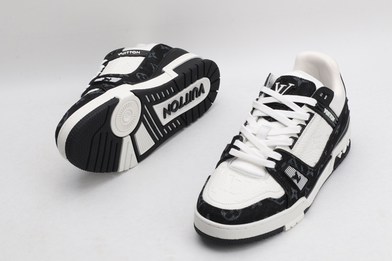 LV Trainer Sneaker