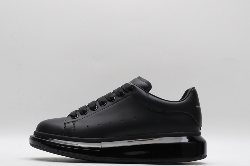MCQUEEN OVERSIZED SNEAKER