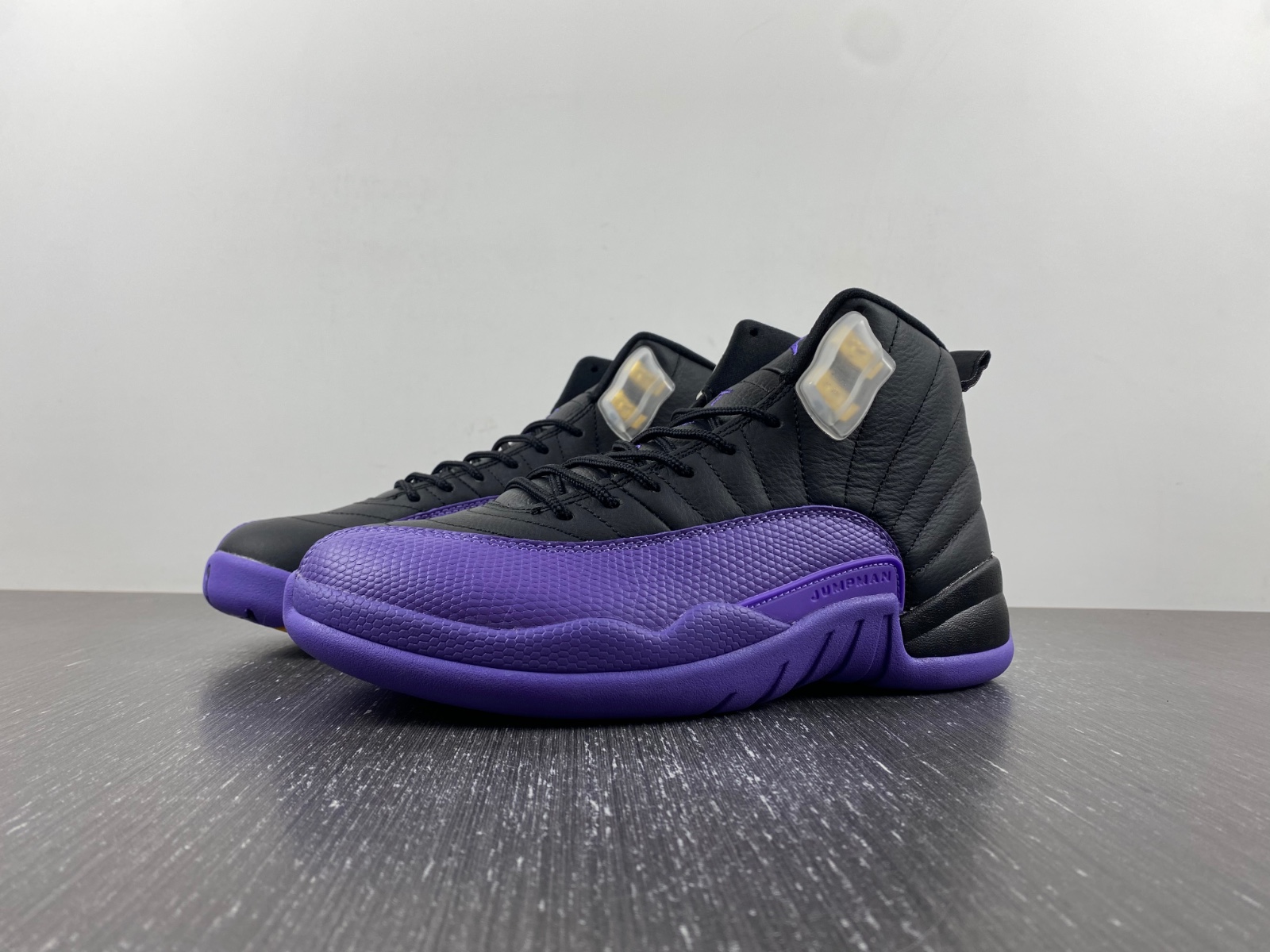 Air Jordan 12
