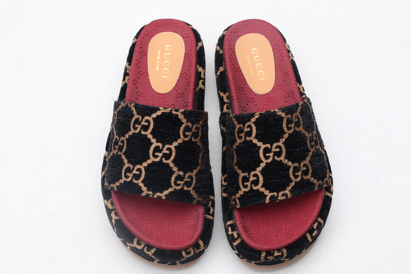 GUCCI WOMEN