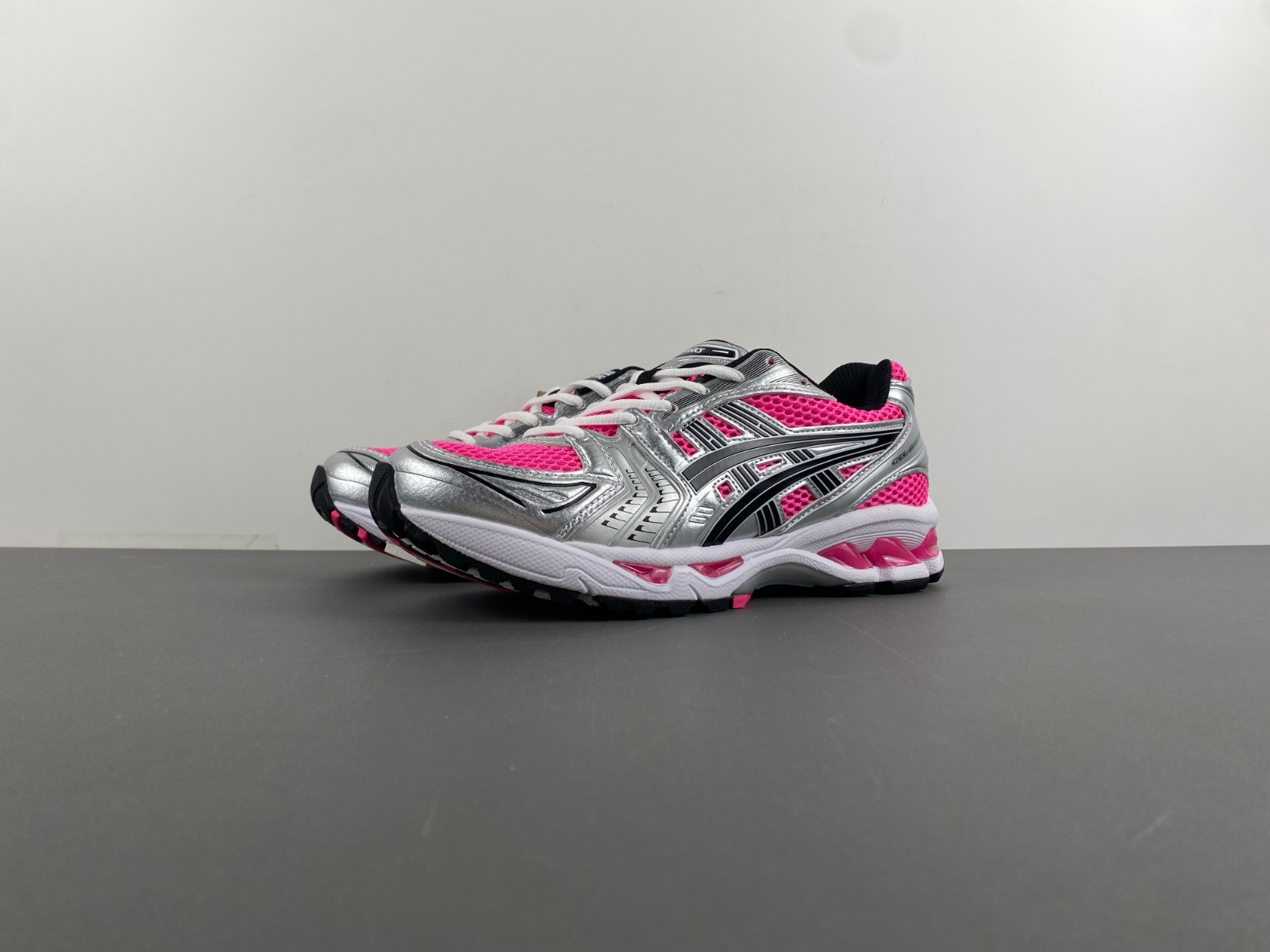 ASICS sneaker