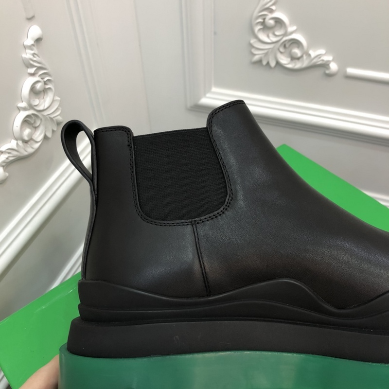 b0tte*a Ven*ta tire leather ankle boots