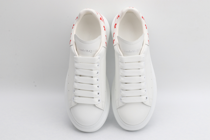 MCQUEEN OVERSIZED SNEAKER