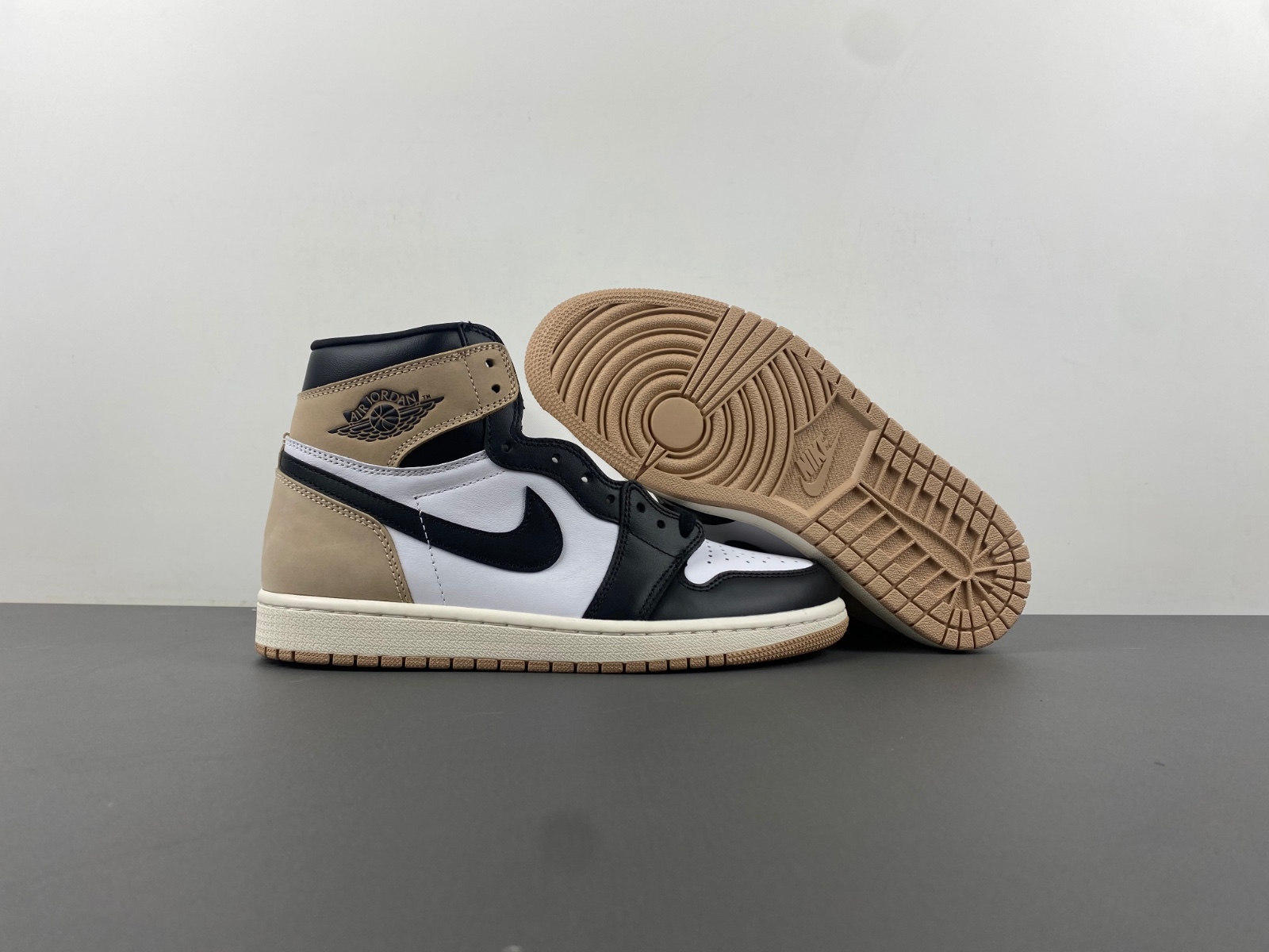 Air Jordan 1 Retro High OG 