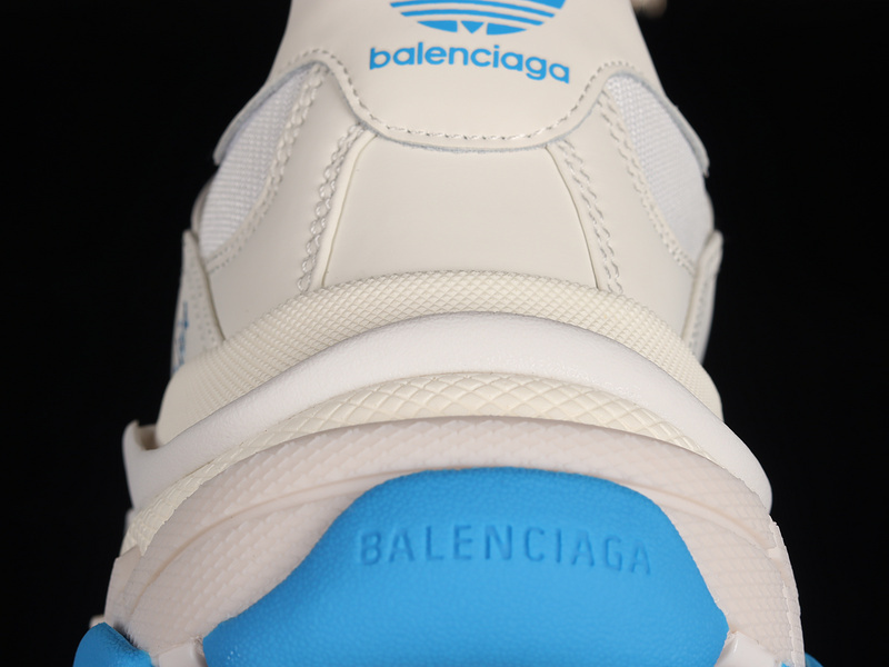 Balenciaga TRIPLE S TRAINER