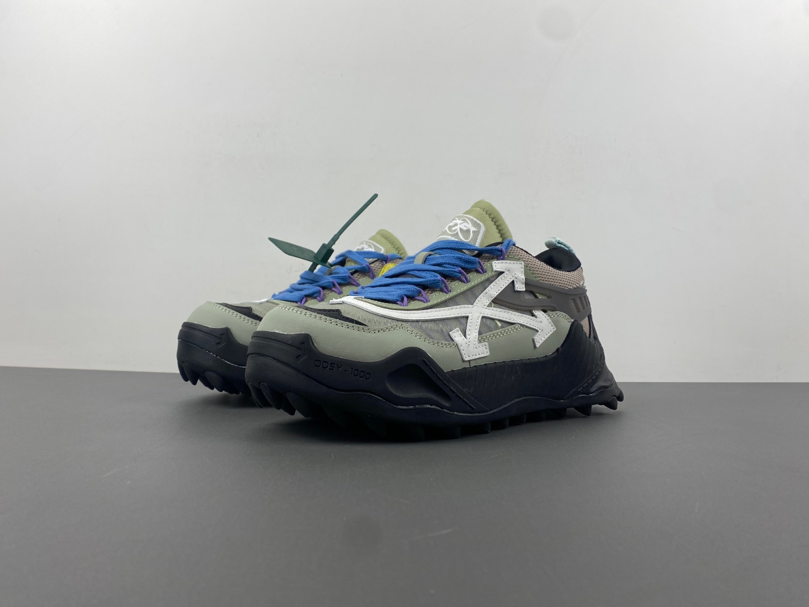 OW C/O​ ODSY-1000 SNEAKERS