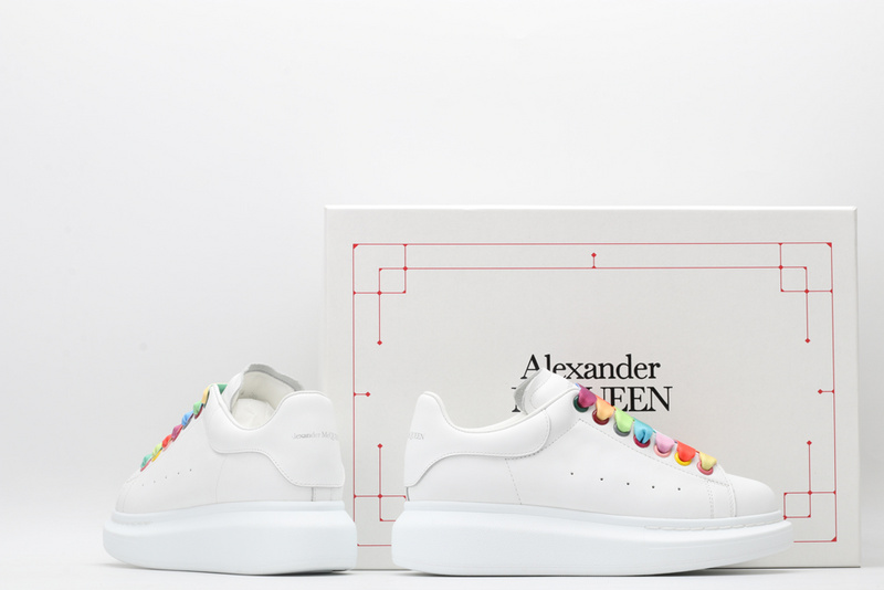 MCQUEEN OVERSIZED SNEAKER