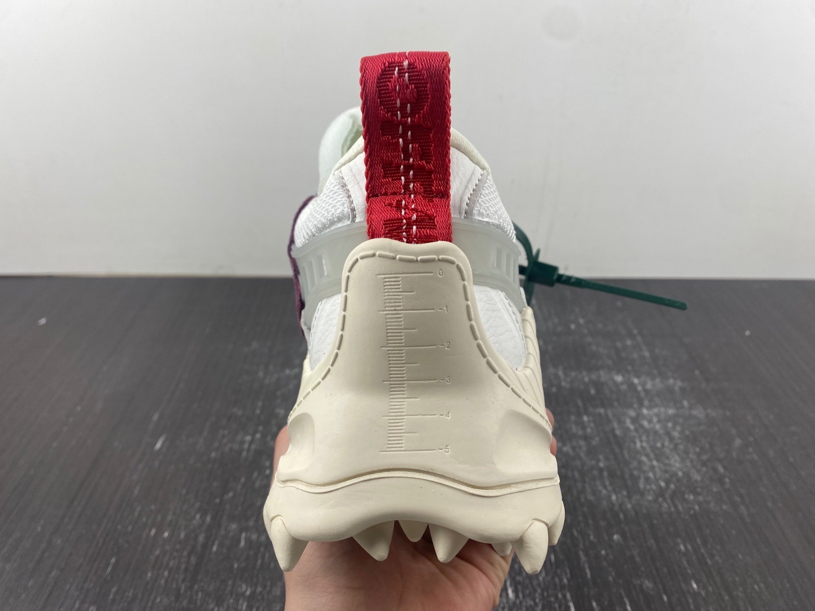 OW C/O ODSY-1000 SNEAKERS