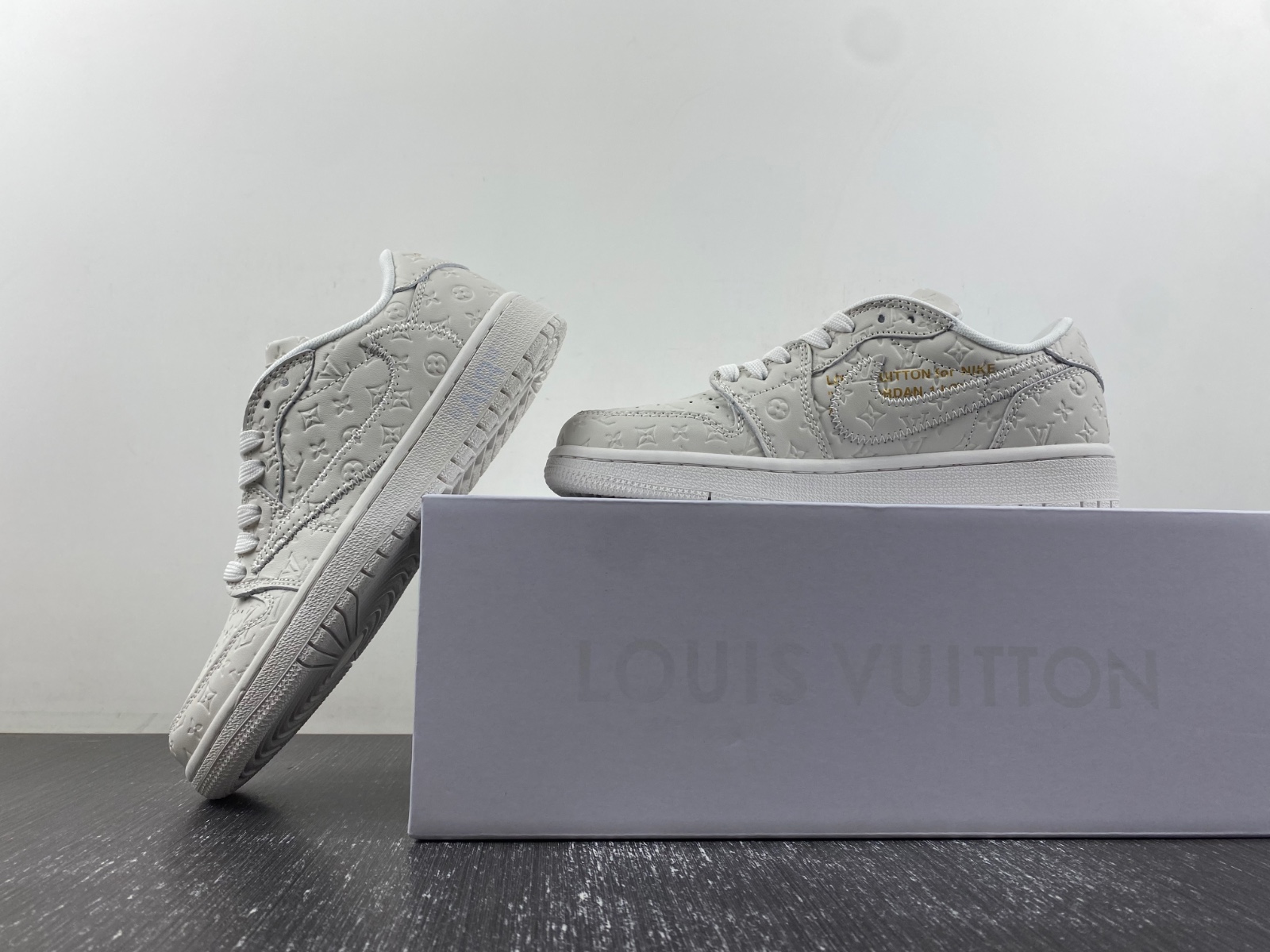 OFF-WHITE x Travis Scott  xLV x Air Jordan 1 custom
