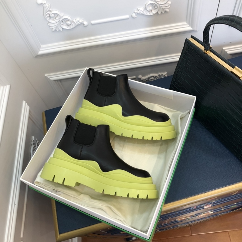 b0tte*a Ven*ta tire leather ankle boots