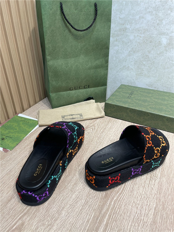 GUCCI WOMEN