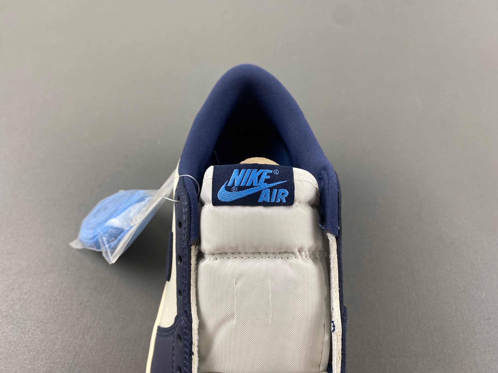 Air Jordan 1 Low R  CZ0790-400