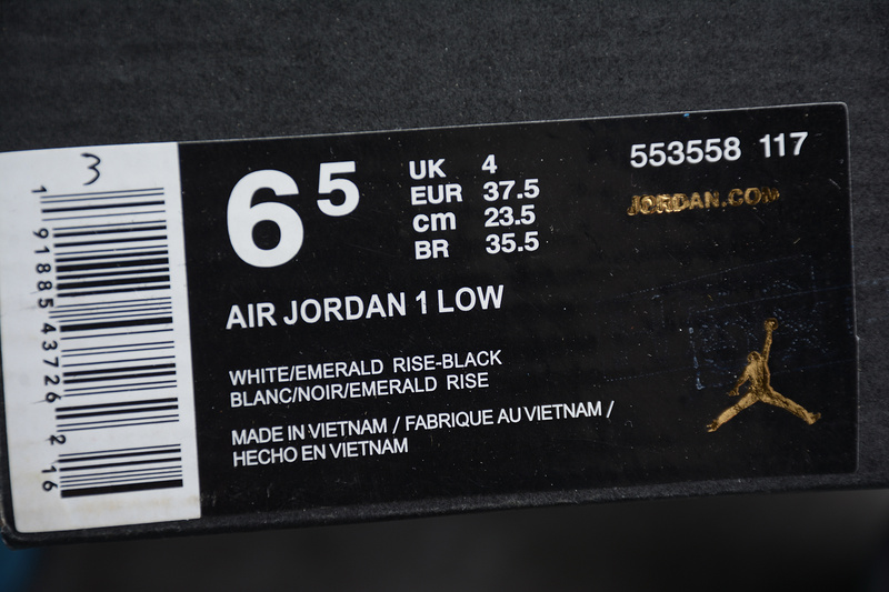 Air Jordan 1 Retro Low 