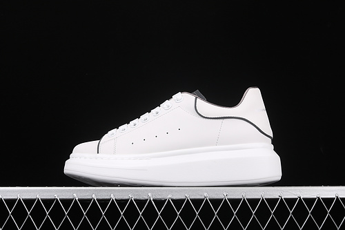 MCQUEEN OVERSIZED SNEAKER