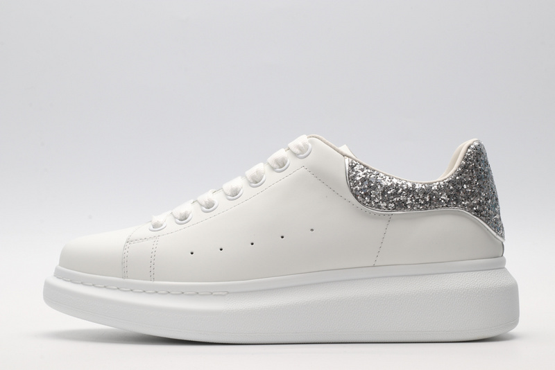 MCQUEEN OVERSIZED SNEAKER