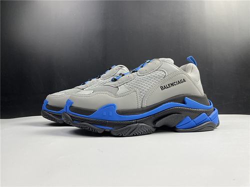 Balenciaga TRIPLE S TRAINER