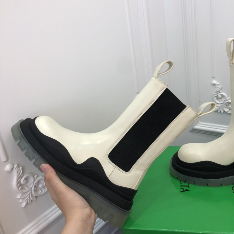 b0tte*a Ven*ta tire leather ankle boots