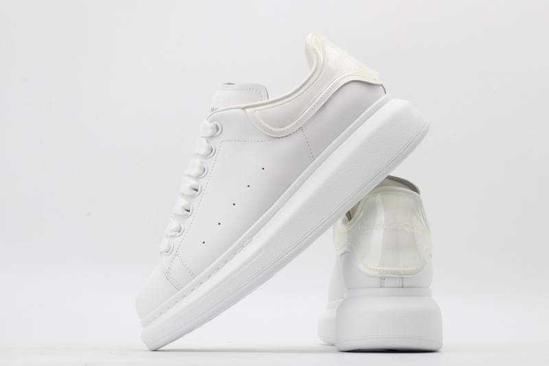 MCQUEEN OVERSIZED SNEAKER
