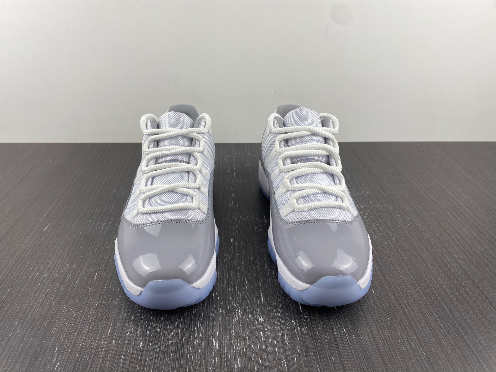 Air Jordan 11 Retro Low 