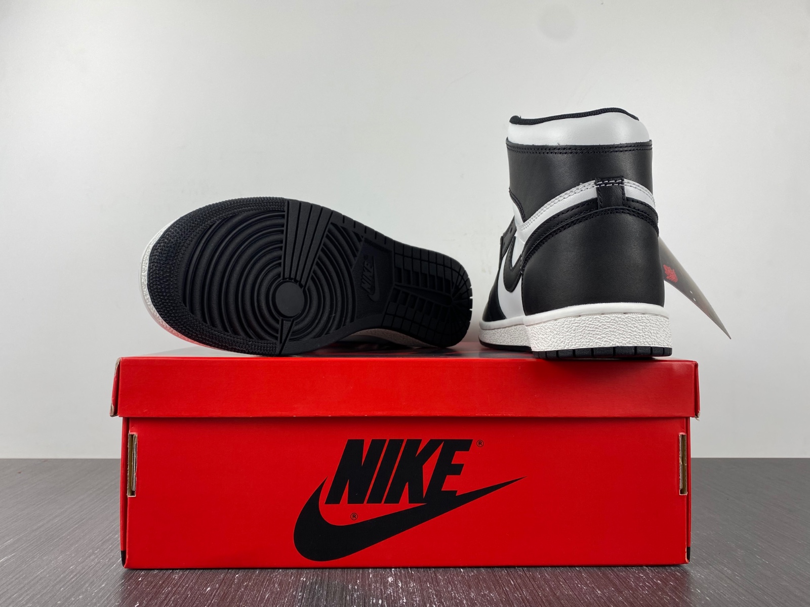 Air Jordan 1 High 85 Black White BQ4422-001