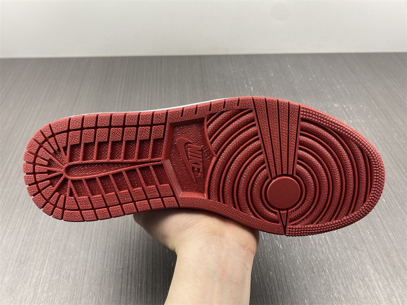 Air Jordan 1 Low