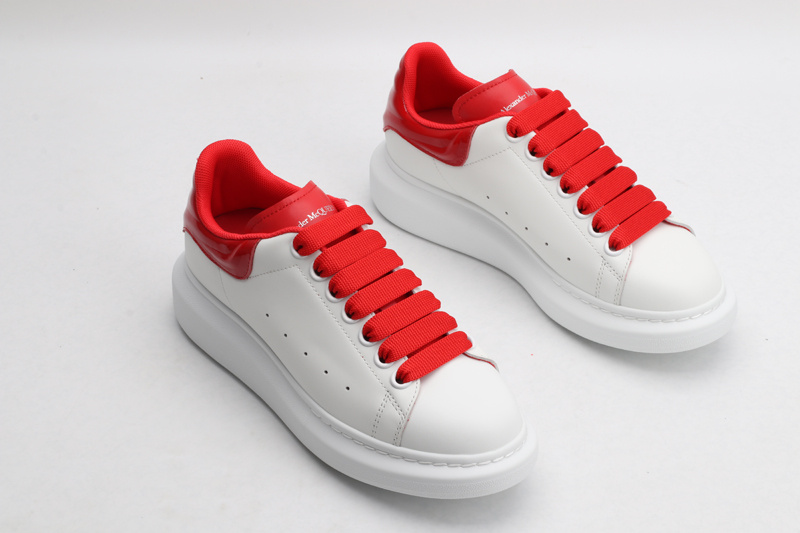MCQUEEN OVERSIZED SNEAKER