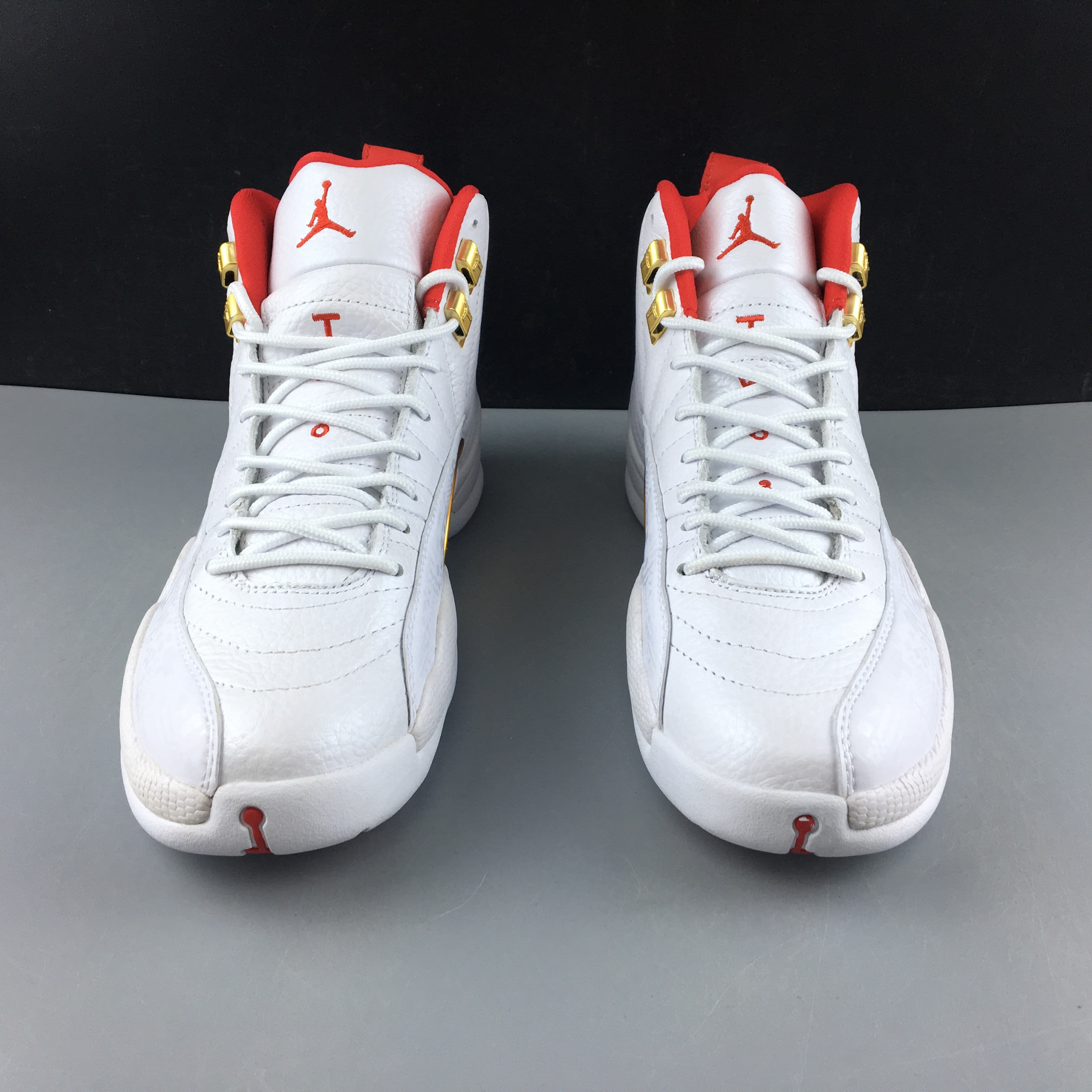 Air Jordan 12 Retro Hyper Royal AO6068-004
