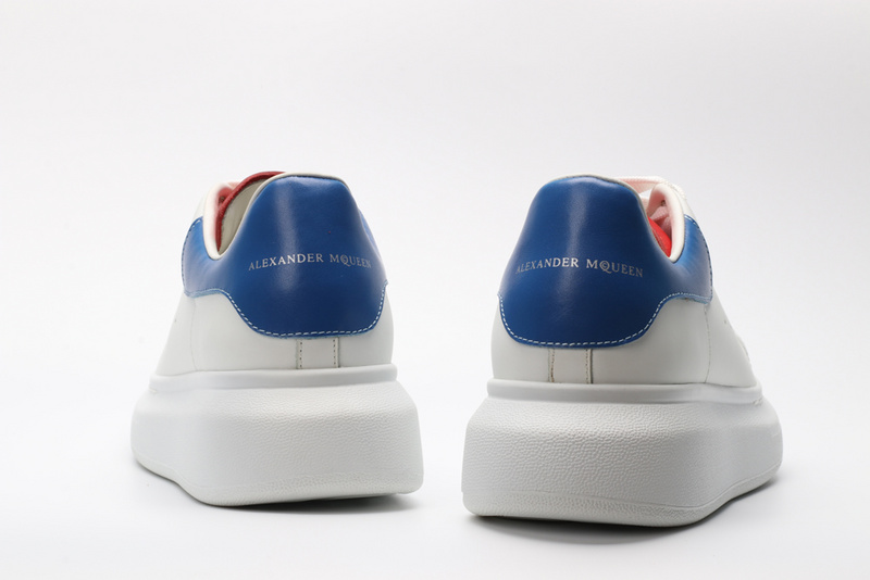 MCQUEEN OVERSIZED SNEAKER