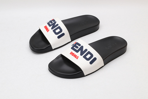 FEN* Slippers