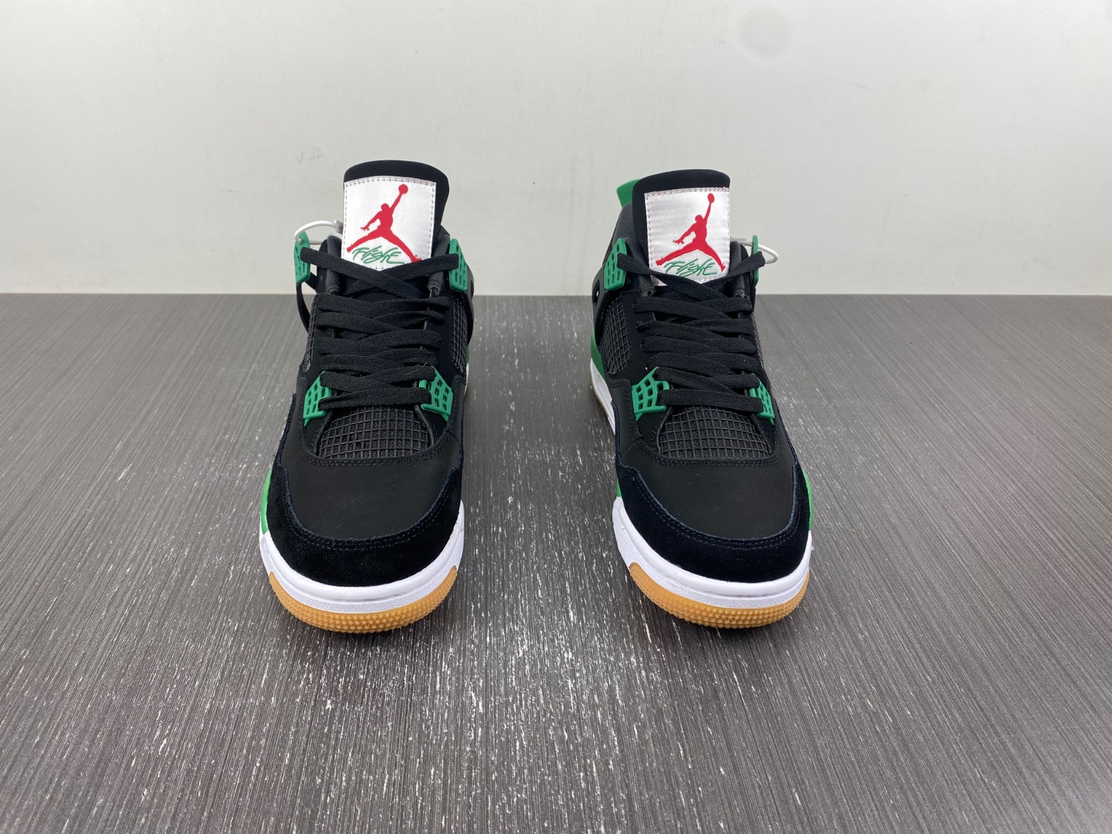 Nike SB x Air Jordan 4 customize