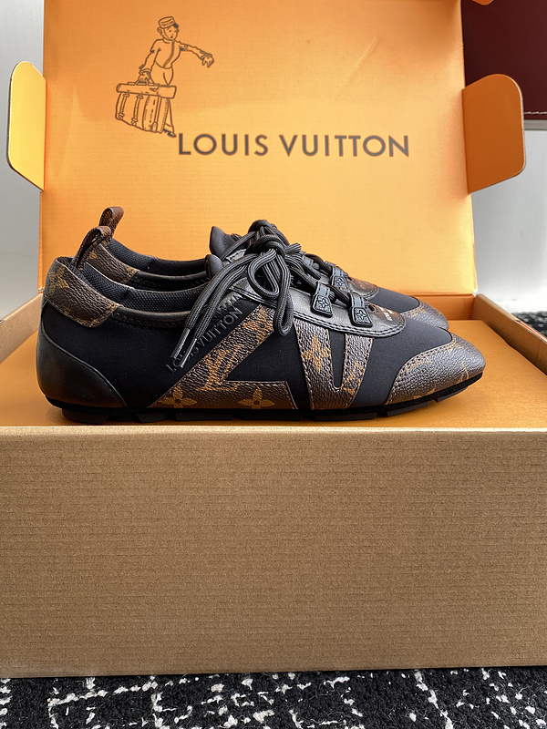 LV Sneakerina