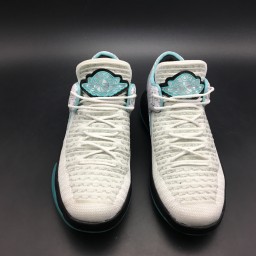 Air Jordan 32