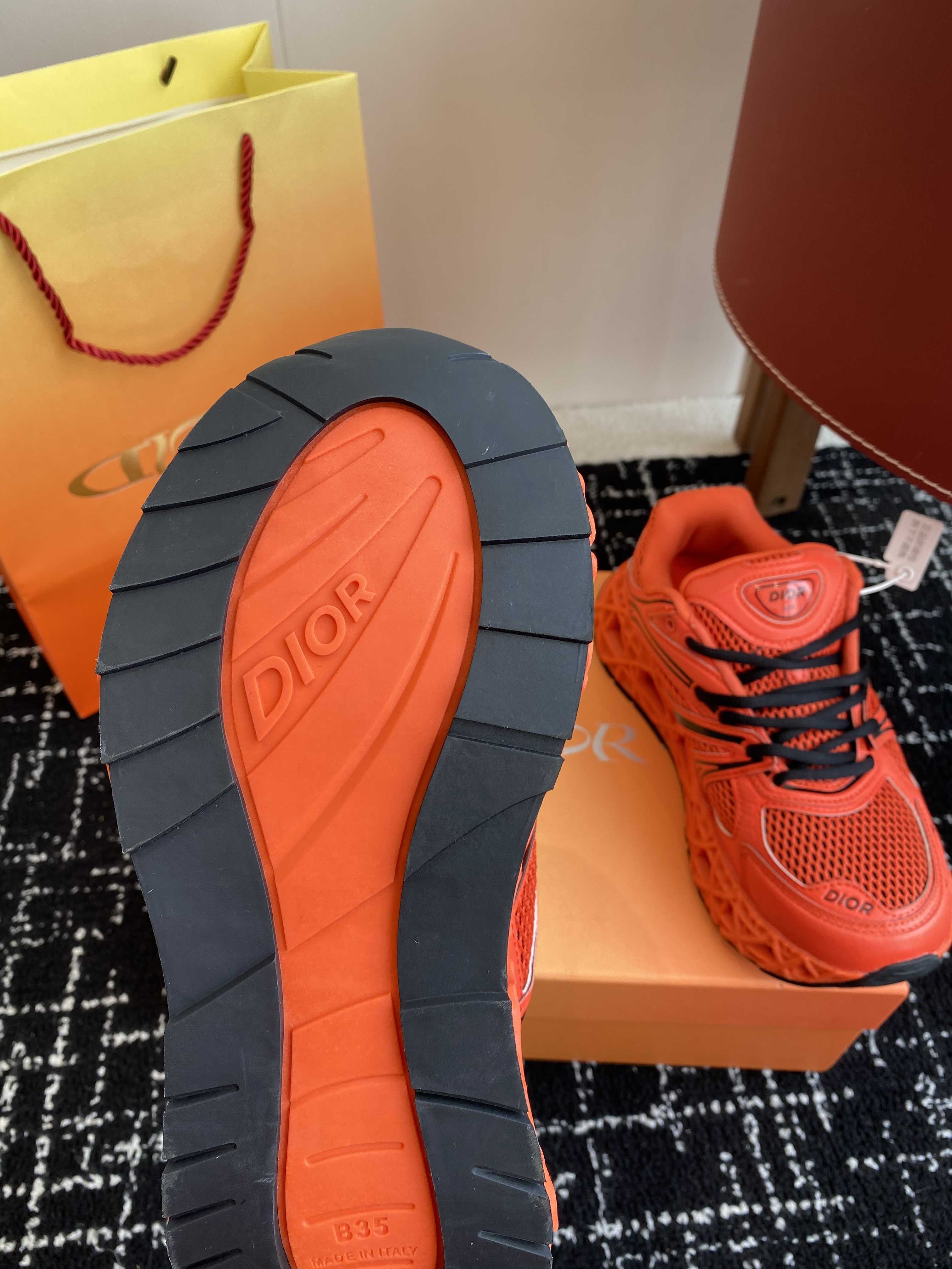 DIOR B35 SNEAKER