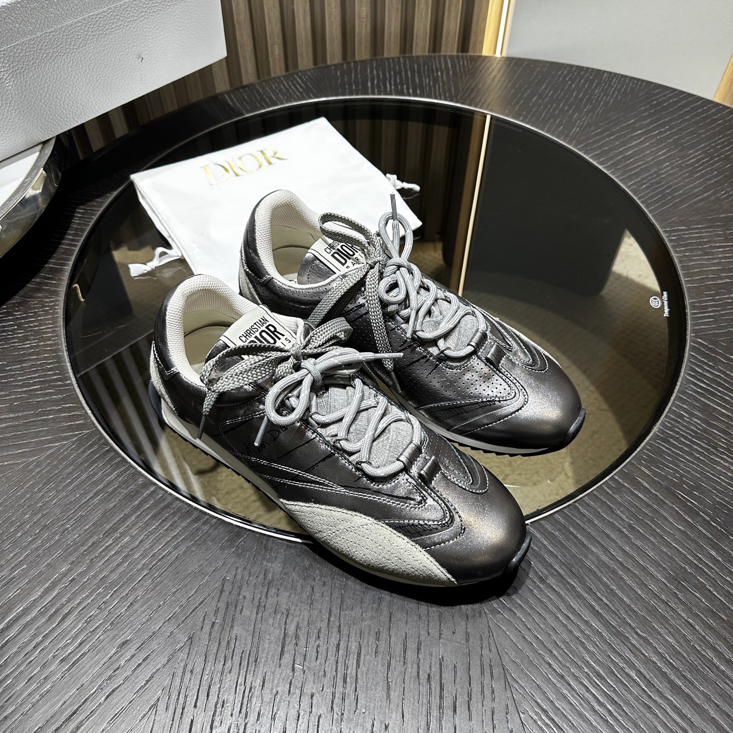 DIOR SNEAKER