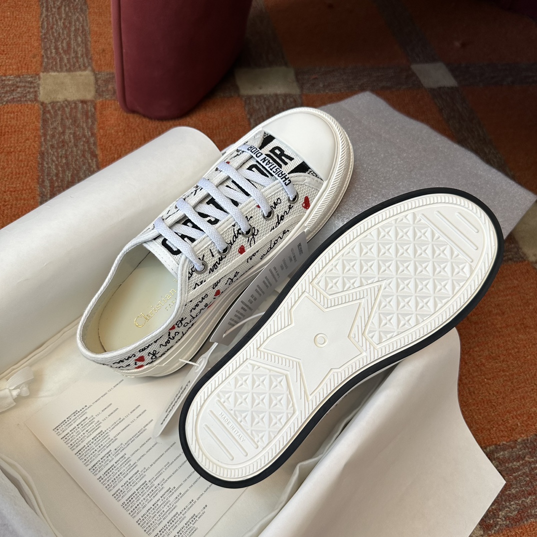 DIOR SNEAKER