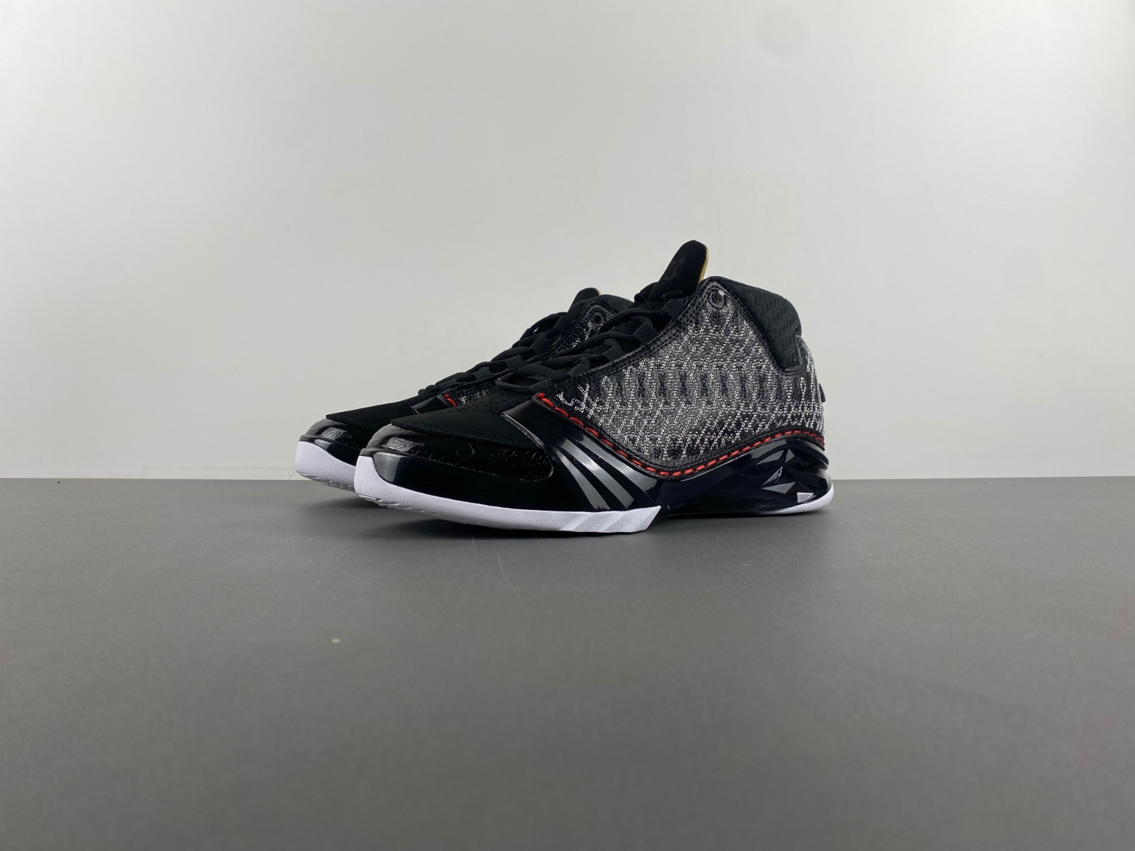 Air Jordan 23 OG 'Black Stealth'