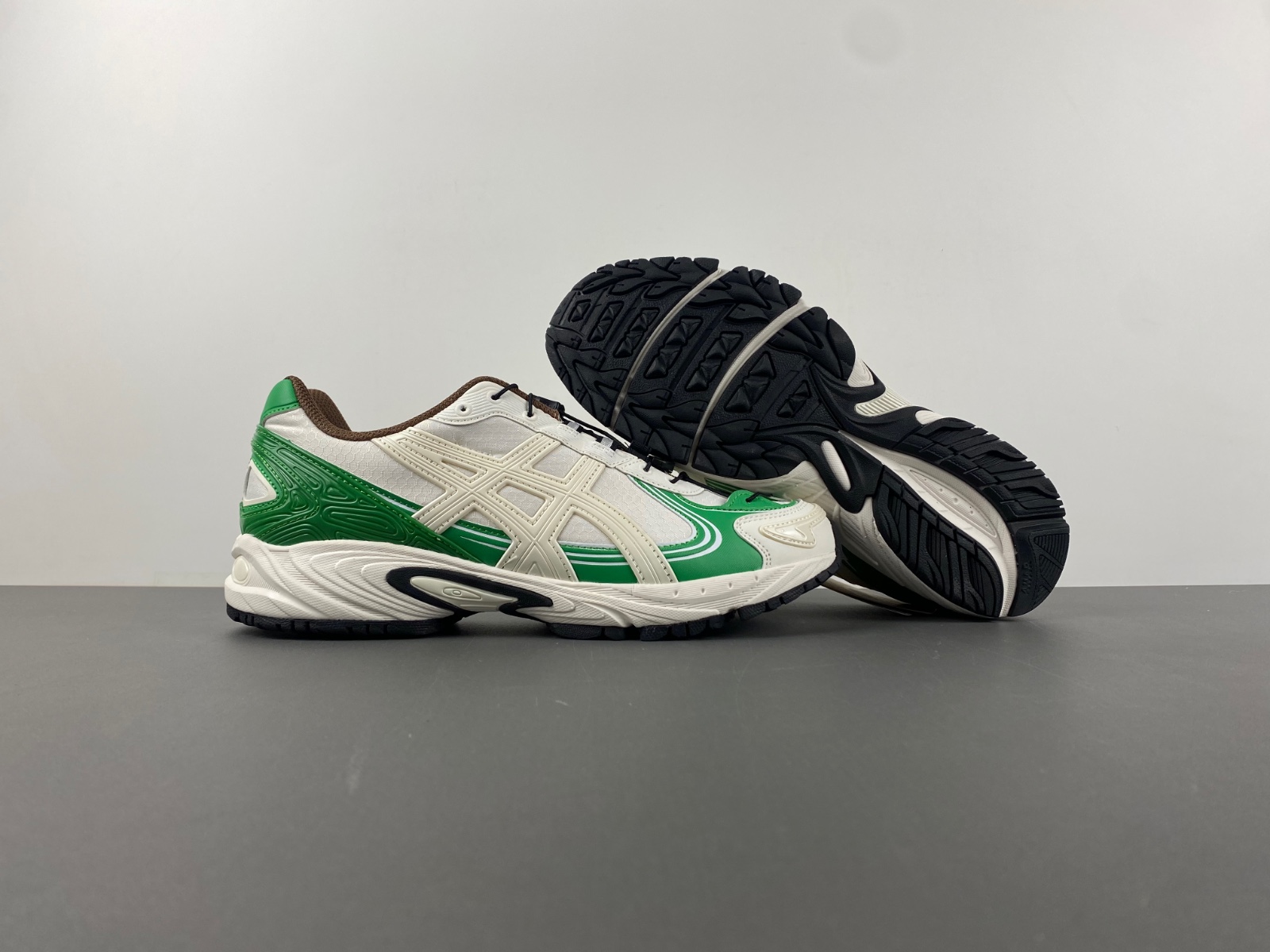 ASICS sneaker