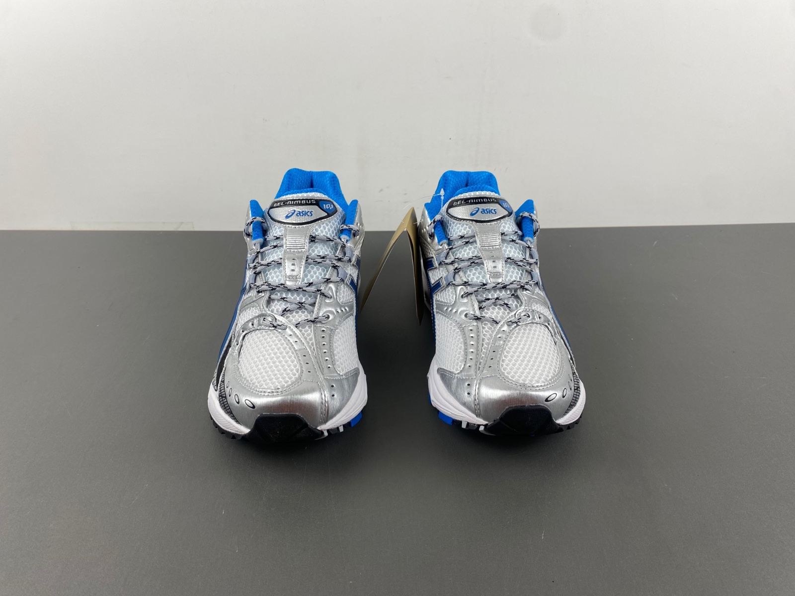 ASICS sneaker