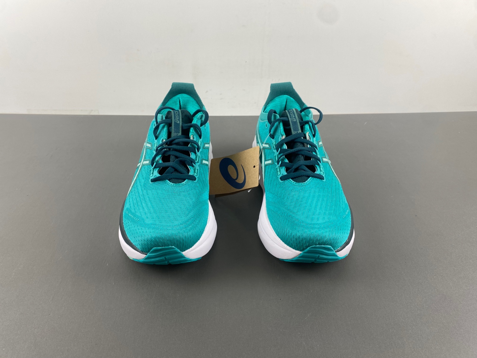 ASICS sneaker