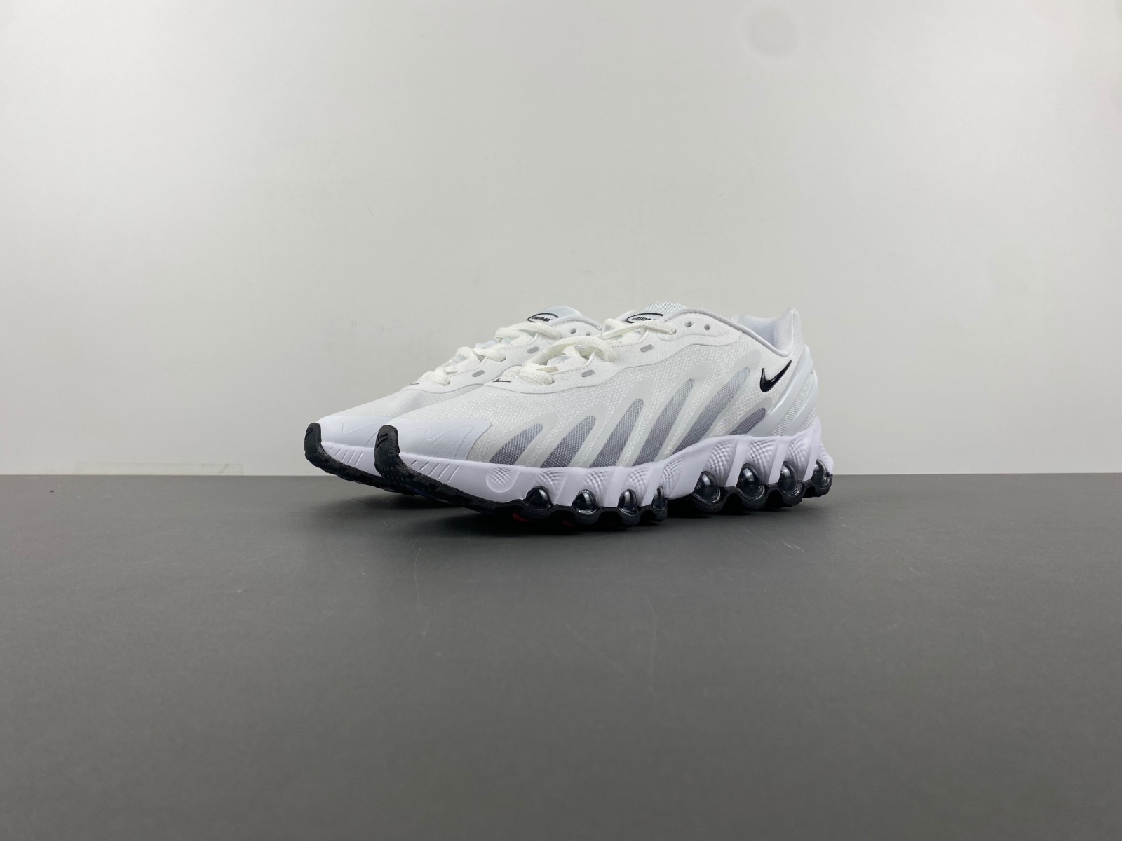 Nike Air Max DN 8